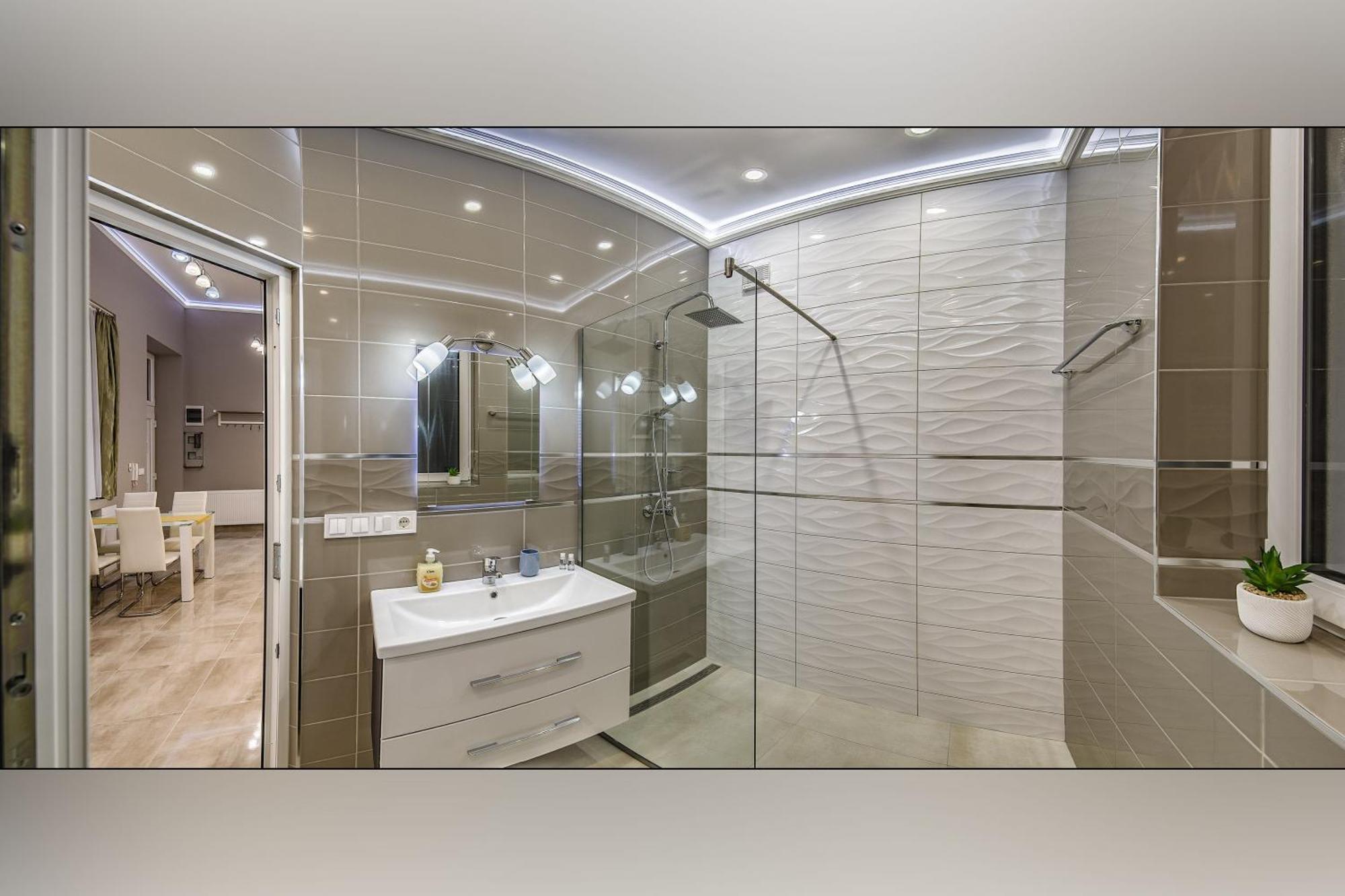 Glamorous - Oktogon Center Apartmán *